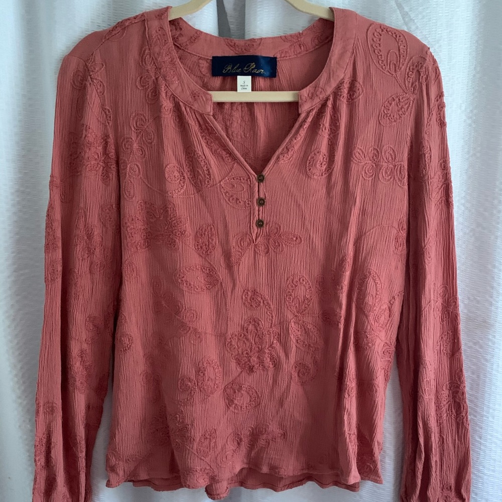 Francesca’s long sleeve top